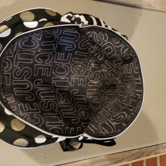 "R" Backpack - Picture 6 of 6